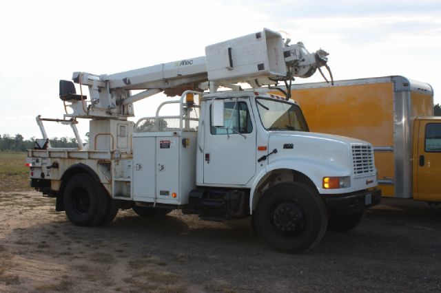 International Bucket Truck 1991 photo 2