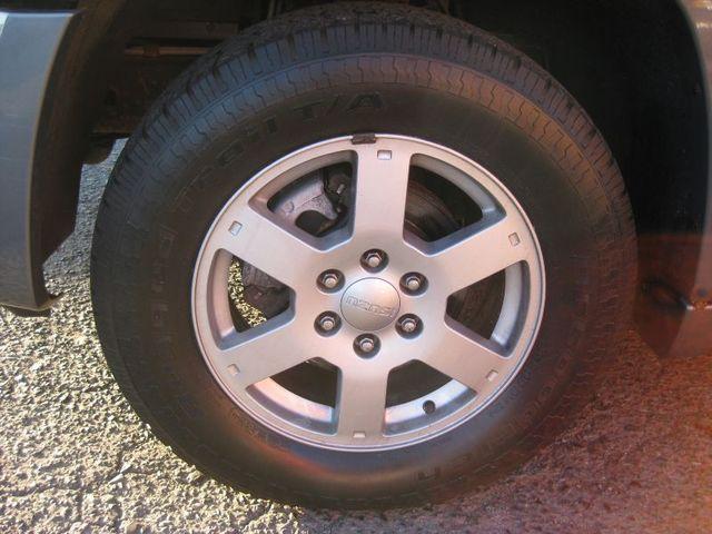 Isuzu Ascender 2004 photo 2