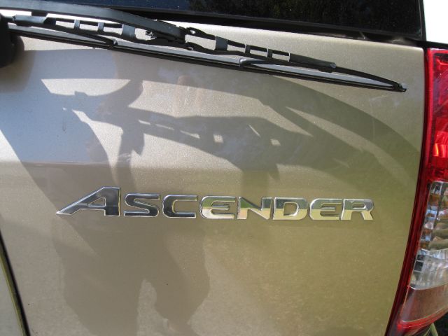 Isuzu Ascender 2004 photo 12
