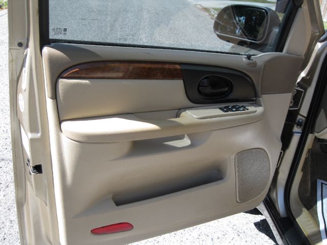 Isuzu Ascender 2004 photo 9