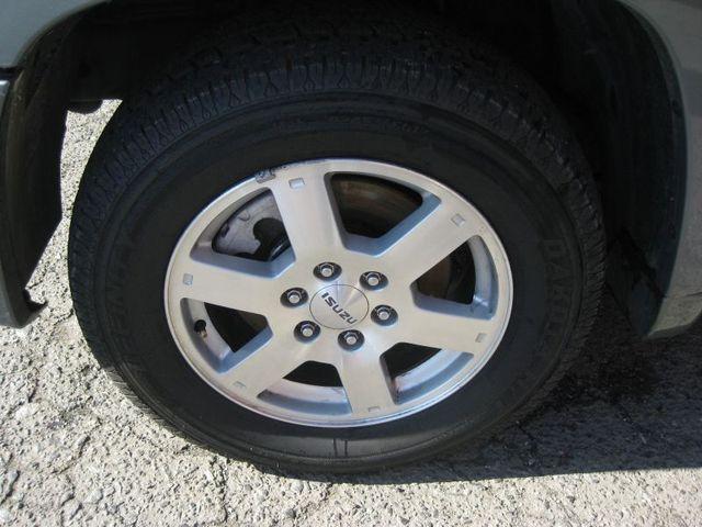 Isuzu Ascender 2004 photo 3