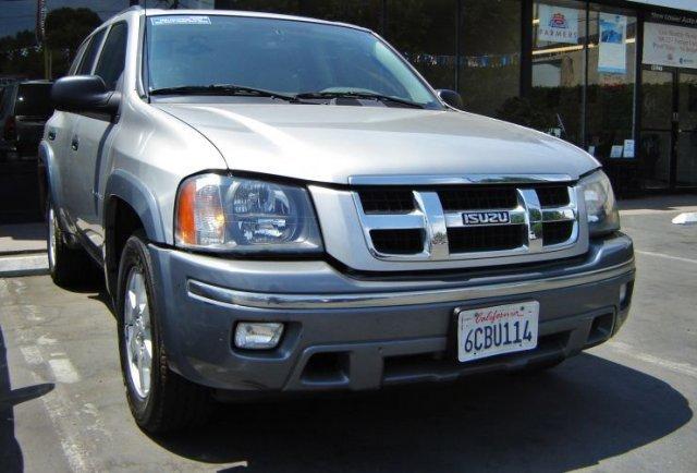 Isuzu Ascender 2005 photo 1