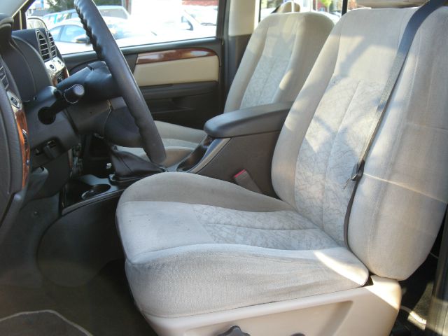 Isuzu Ascender 2005 photo 1