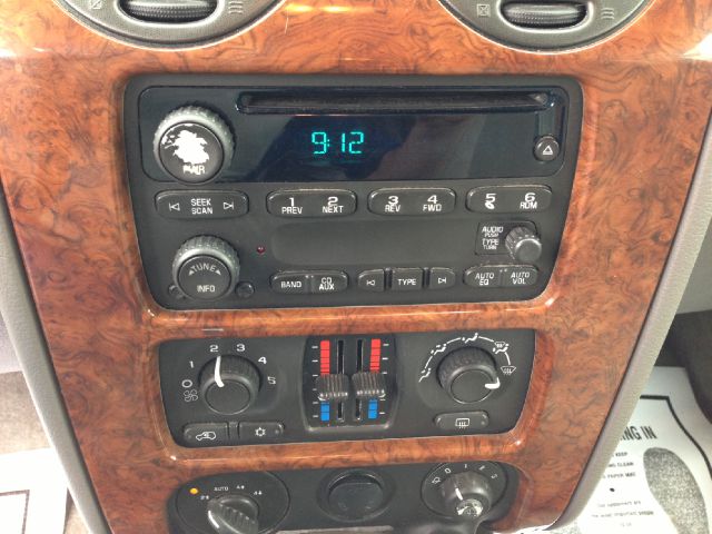 Isuzu Ascender 2006 photo 2