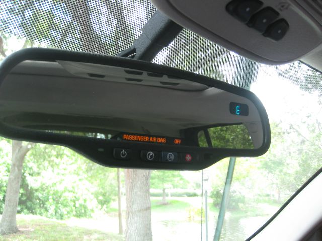 Isuzu Ascender Maxx SS Sedan SUV