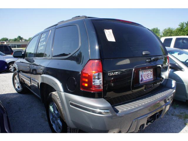 Isuzu Ascender 3 SUV