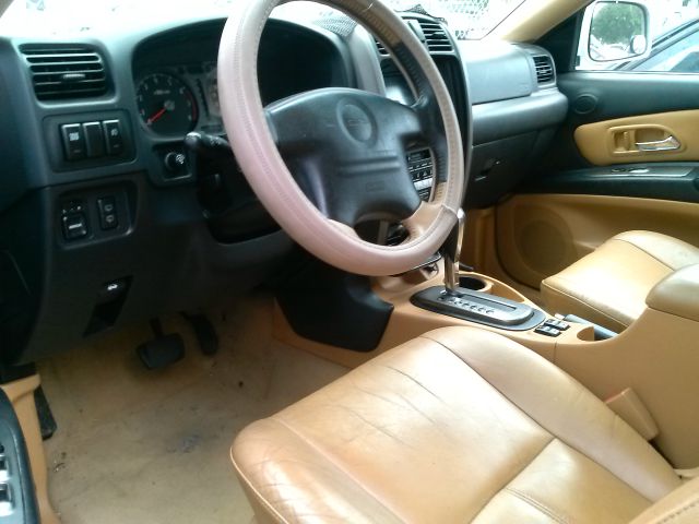 Isuzu Axiom 2002 photo 2