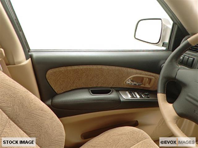 Isuzu Axiom 2002 photo 6