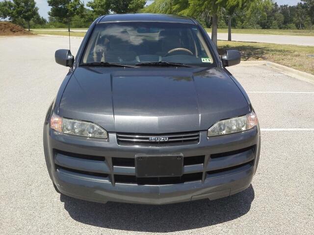 Isuzu Axiom 2002 photo 3