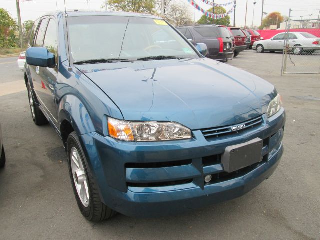 Isuzu Axiom 2002 photo 4