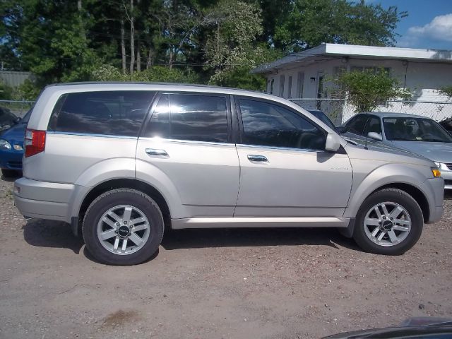 Isuzu Axiom 2002 photo 1