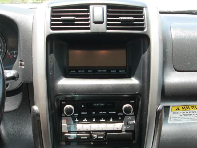 Isuzu Axiom Quadcab Shortbox 4x4 Z71 SUV