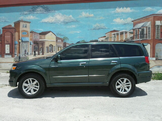 Isuzu Axiom 2004 photo 4