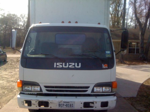 Isuzu EFI 2002 photo 1
