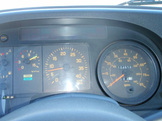 Isuzu FRR 2003 photo 2