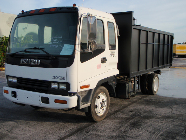 Isuzu FRR 2003 photo 3