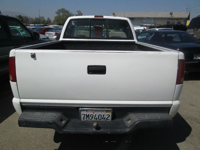 Isuzu Hombre 1996 photo 2