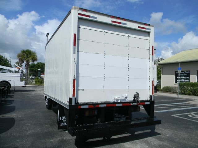 Isuzu NPR 1997 photo 9