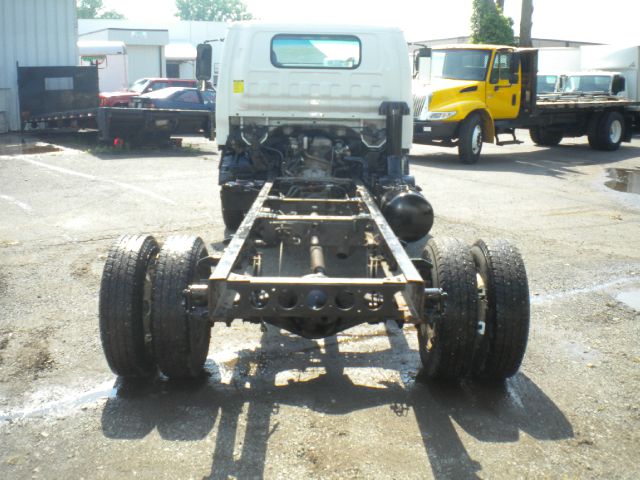 Isuzu NPR 2001 photo 9