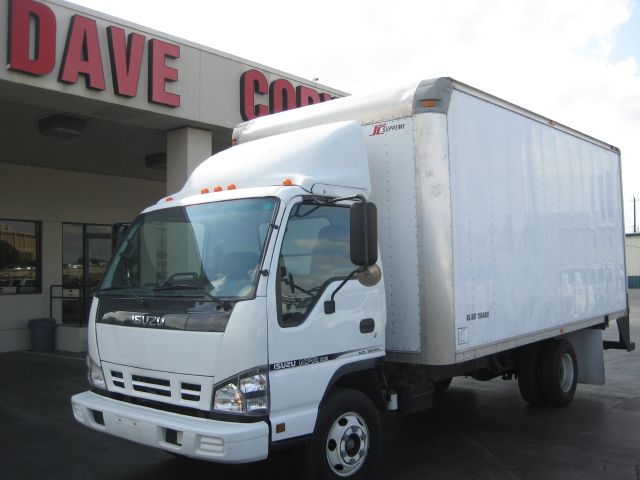Isuzu NPR 2006 photo 3