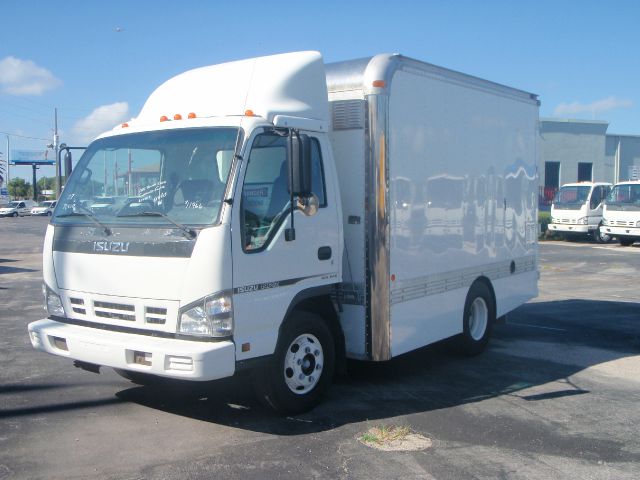 Isuzu NPR 2007 photo 12