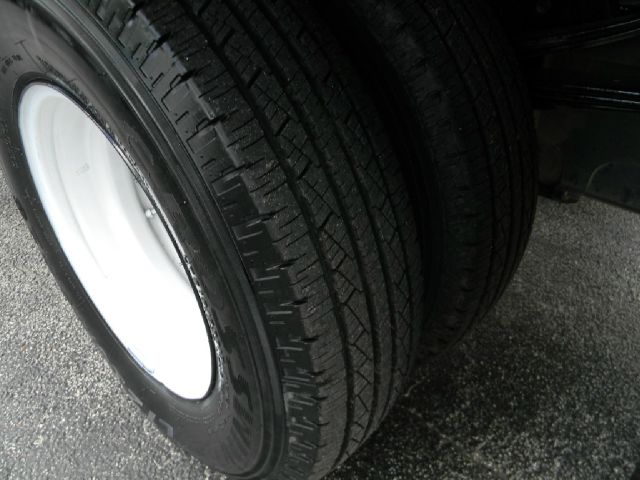 Isuzu NPR 2008 photo 1