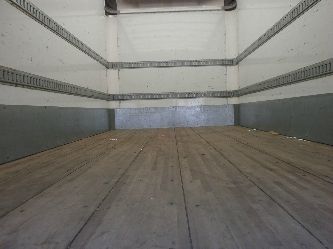 Isuzu NPR 2010 photo 4