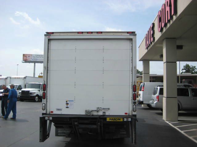 Isuzu NPR HD 2012 photo 3