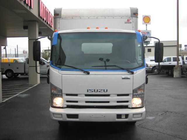 Isuzu NPR HD 2012 photo 1