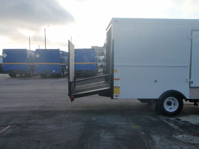 Isuzu NQR 2007 photo 10