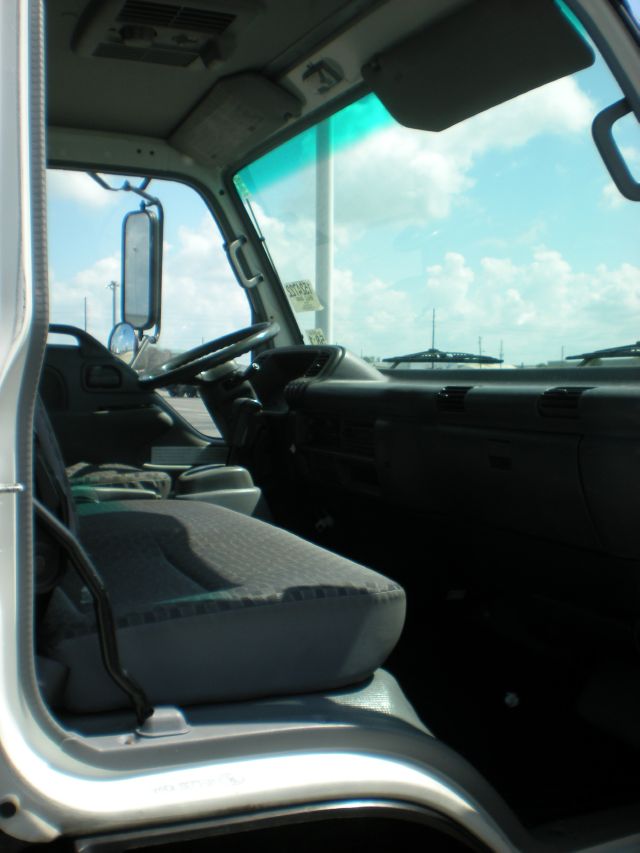 Isuzu NQR 2007 photo 3