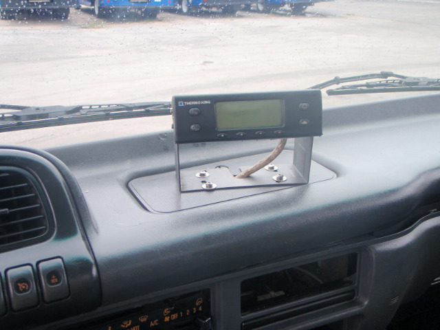 Isuzu NQR 2007 photo 15
