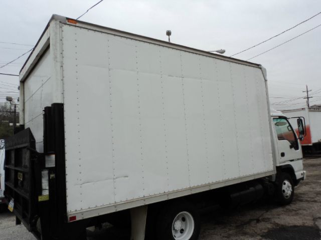 Isuzu NPR HD 2006 photo 2