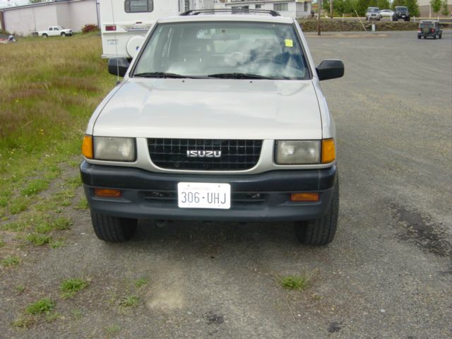 Isuzu Rodeo 1996 photo 2