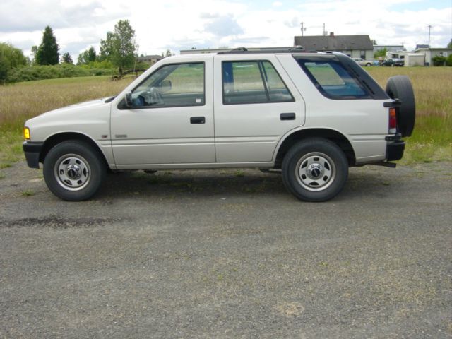 Isuzu Rodeo 1996 photo 3