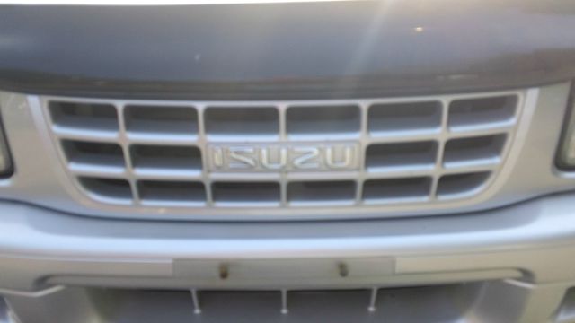 Isuzu Rodeo 1999 photo 16