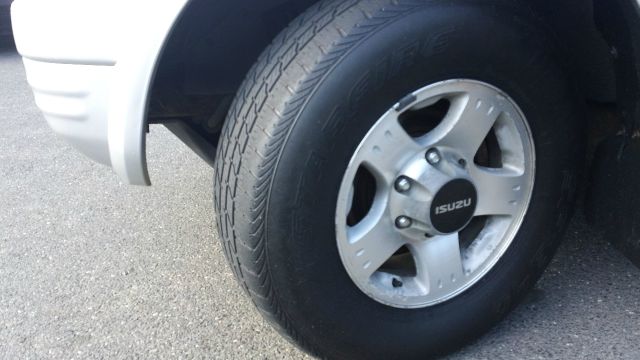 Isuzu Rodeo 1999 photo 29