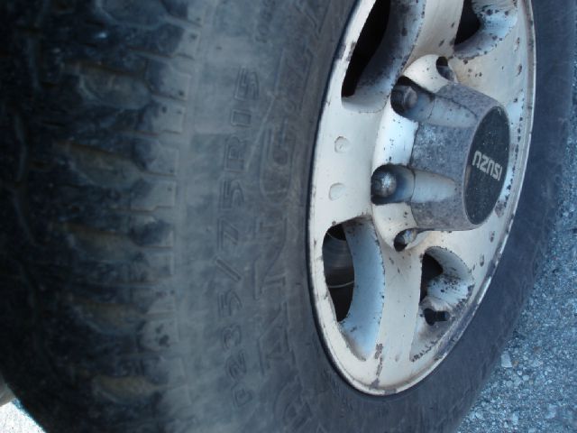 Isuzu Rodeo 1999 photo 1