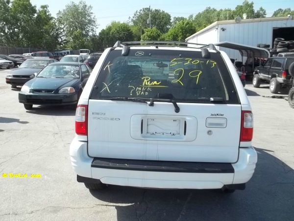 Isuzu Rodeo 2001 photo 1