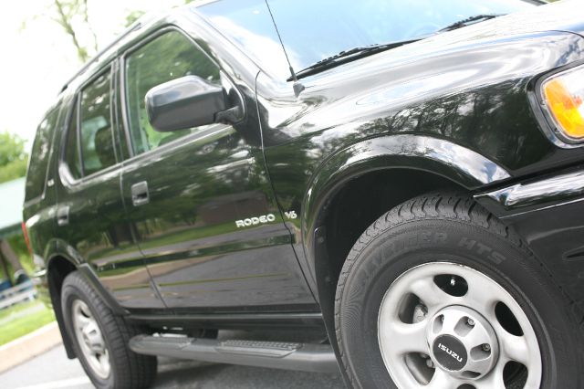 Isuzu Rodeo 2001 photo 9