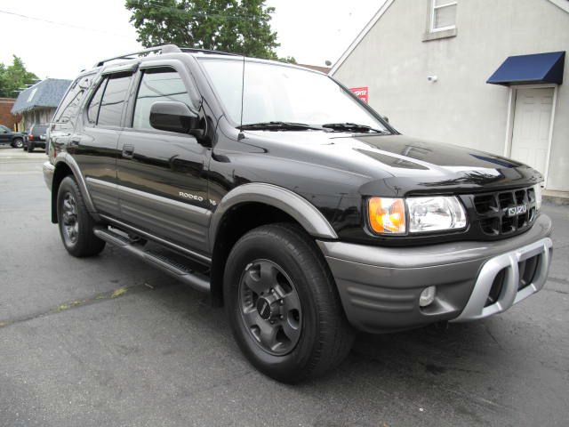 Isuzu Rodeo 2001 photo 2