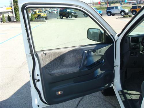 Isuzu Rodeo 2002 photo 1