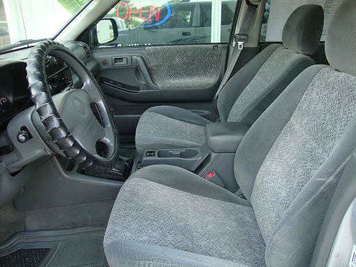 Isuzu Rodeo 2002 photo 1