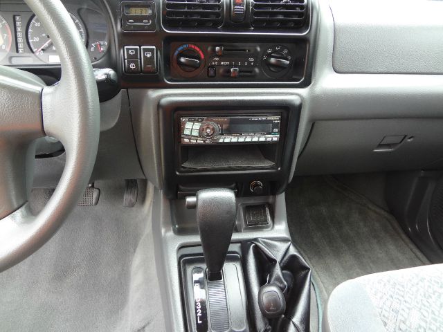 Isuzu Rodeo 2002 photo 5