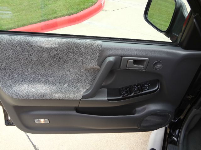 Isuzu Rodeo 2002 photo 6