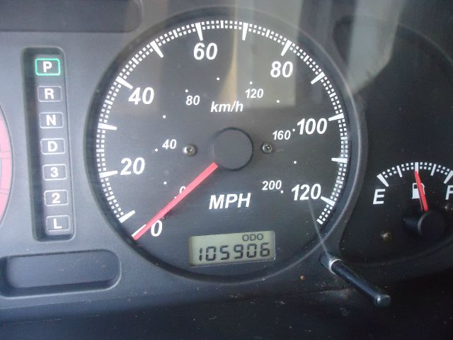 Isuzu Rodeo 2002 photo 4