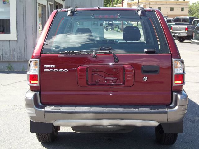 Isuzu Rodeo 2002 photo 3
