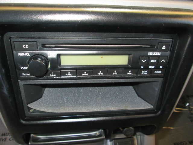 Isuzu Rodeo 2003 photo 5