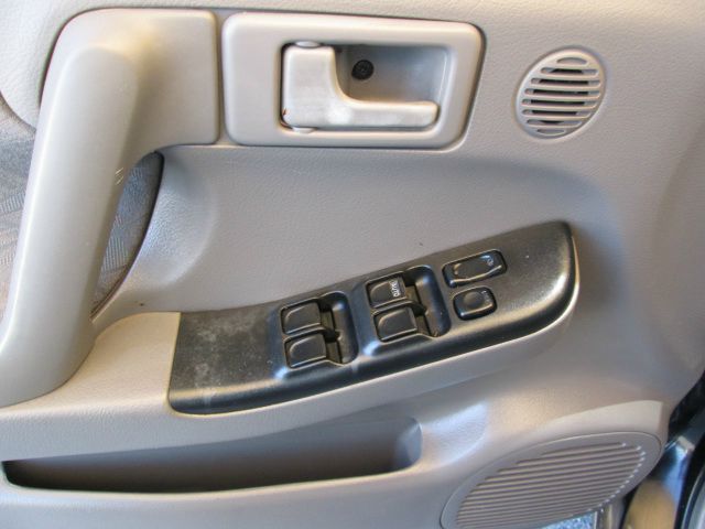 Isuzu Rodeo 2003 photo 6