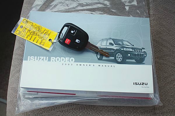 Isuzu Rodeo 2003 photo 4